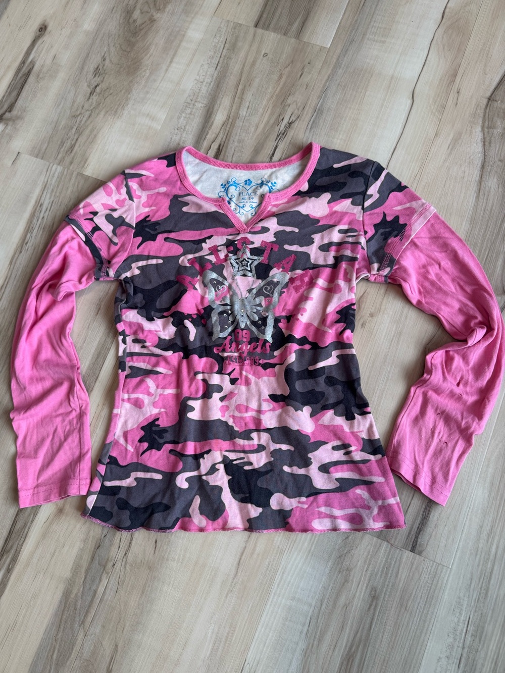 The Childrens Place Y2K Pink Camo Butterfly Long Sleeve Tee Womens XS XL 14